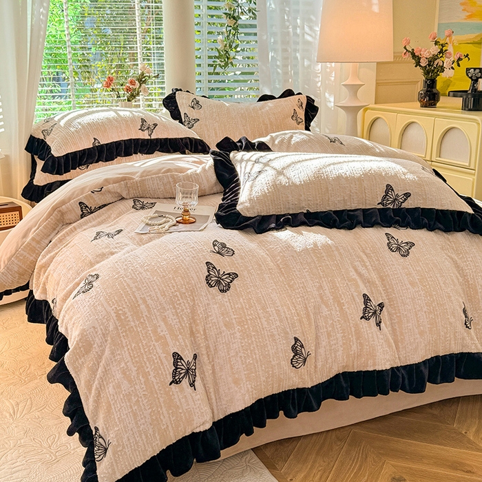 91家纺网 家纺一手货源 找家纺 大麦家纺 204新款高克重雕花牛奶绒四件套-爱丽丝 爱丽丝-蝴蝶