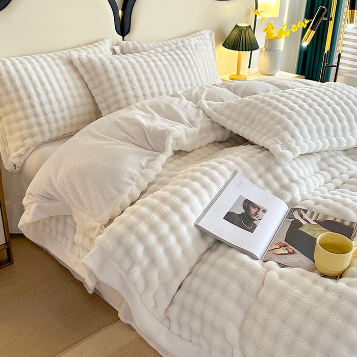 91家纺网 家纺一手货源 找家纺 芸锦豪 2024新款仿兔毛小泡泡兔兔绒兔毛绒四件套 纯白