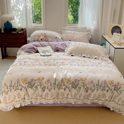 美乐迪家纺 2024新款花边牛奶绒印花四件套 丁香紫