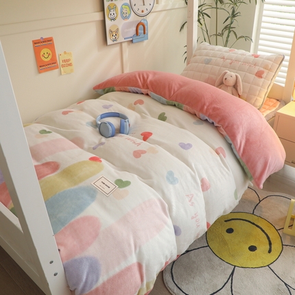 91家纺网 家纺一手货源 找家纺 （总）爱思凯家纺 2025新款A类牛奶绒学生床褥三件套-初心系列