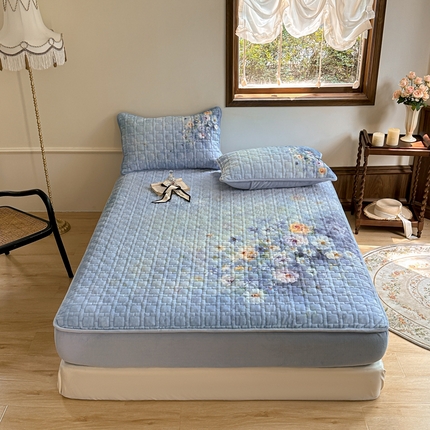 91家纺网 家纺一手货源 找家纺 麋兔 2024新款法式原创手绘牛奶绒床笠盖毯 莫兰