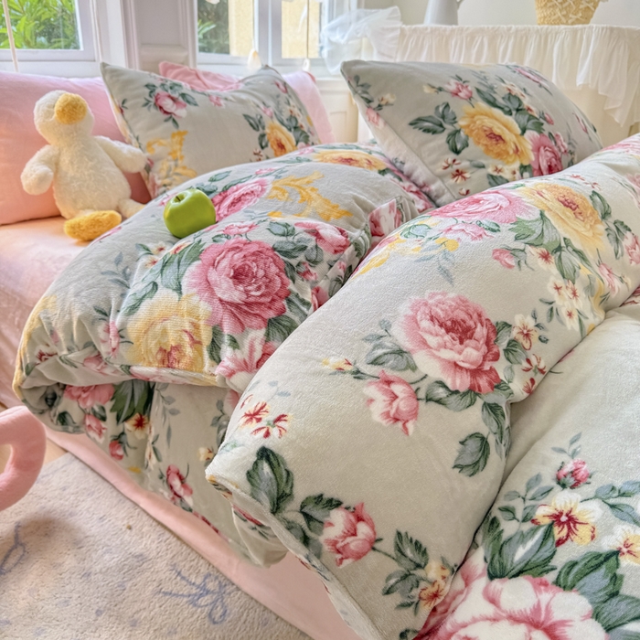 91家纺网 家纺一手货源 找家纺 2025新款小清新双面牛奶绒四件套 花镜