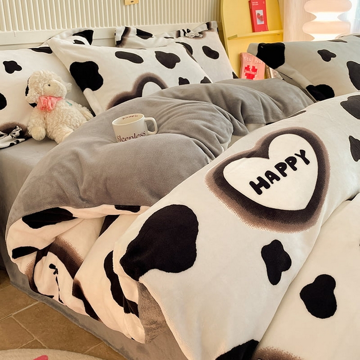 91家纺网 家纺一手货源 找家纺 狂想家 2025新款加厚牛奶绒卡通印花四件套系列风格二 万事顺遂