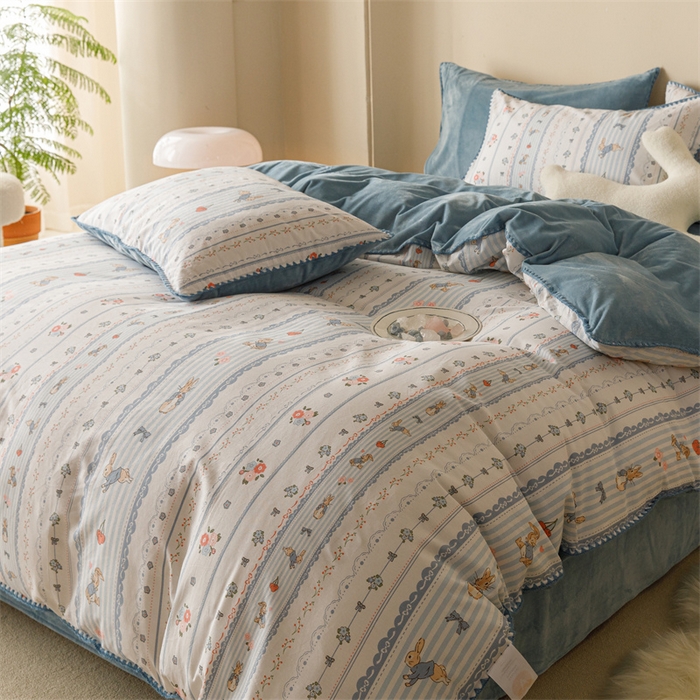 91家纺网 家纺一手货源 找家纺 2025新款三角针贝壳边棉加牛奶绒工艺款四件套 皮得兔