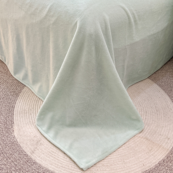 91家纺网 家纺一手货源 找家纺 金麦家纺 2024新款花边款牛奶绒四件套 蝴蝶结-蓝色