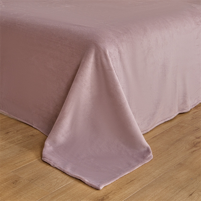 91家纺网 家纺一手货源 找家纺 启程家纺 2024新款A类加厚230克纯色双拼牛奶绒四件套 奶油黄+香芋紫