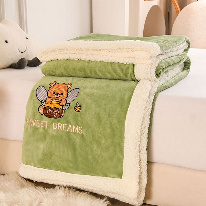 91家纺网 家纺一手货源 找家纺 2025新款毛毯AB版牛奶绒+羊羔绒毯子复合多功能午睡毯 美梦-千草绿