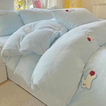 91家纺网 家纺一手货源 找家纺 （总）寐居家纺 2024新款纯色牛奶绒毛巾绣四件套