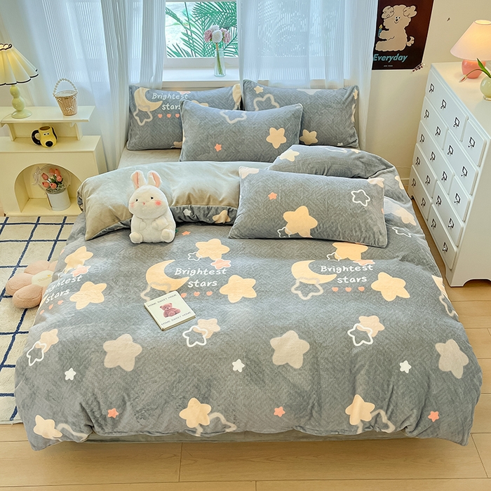 91家纺网 家纺一手货源 找家纺 慕澄家纺 2024新款小清新可爱印花牛奶绒加厚保暖四件套 星星月亮