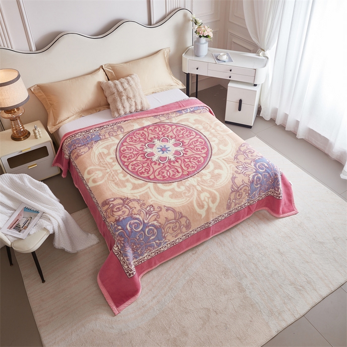 91家纺网 家纺一手货源 找家纺 2024新款柔软欧式轻奢真羊毛毛毯毯子 梦幻城