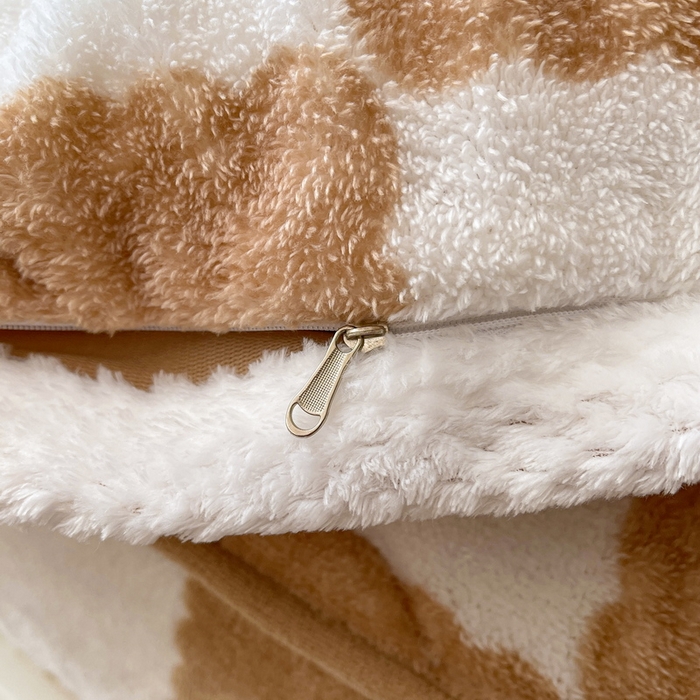 91家纺网 家纺一手货源 找家纺 2024新款A类北极绒格子-条纹系列宽包边加厚被套（暖光图） 棋盘格-奶咖