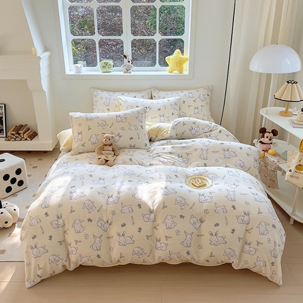 山茶家纺 2024新款高克重印花牛奶绒四件套 奶黄兔