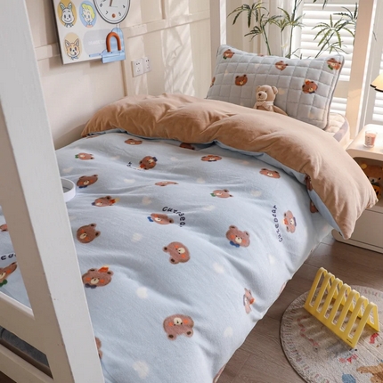 91家纺网 家纺一手货源 找家纺 （总）爱思凯家纺 2025新款A类牛奶绒学生床褥三件套-初心系列