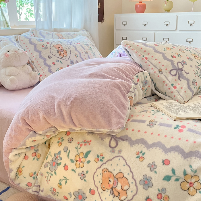 91家纺网 家纺一手货源 找家纺 慕澄家纺 2024新款小清新可爱印花牛奶绒加厚保暖四件套 森系物语