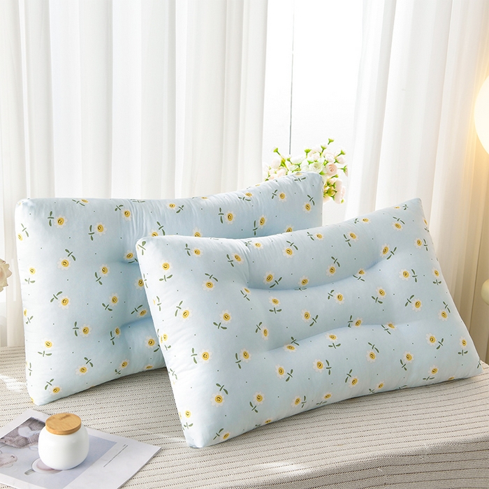 91家纺网 家纺一手货源 找家纺 圣楚家纺 2024新款云朵护颈枕枕头枕芯45*60cm 笑脸