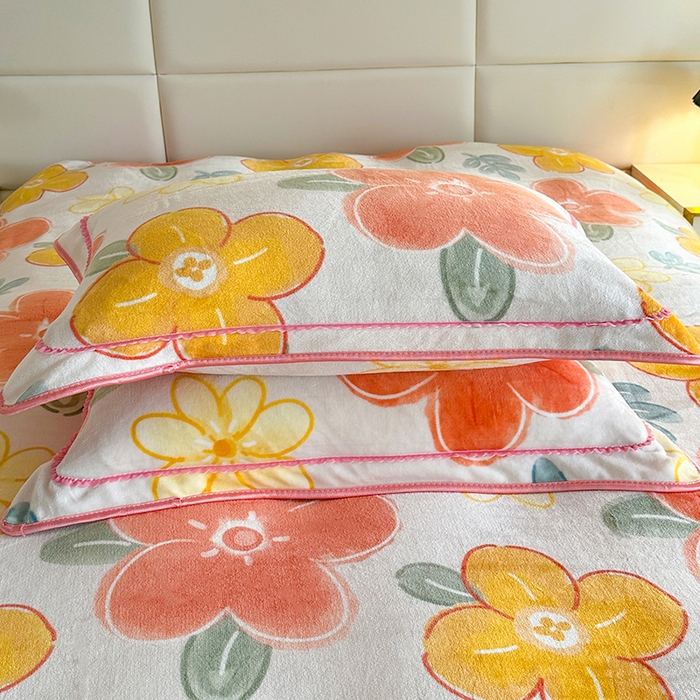 91家纺网 家纺一手货源 找家纺 （总）富缦庭 2024新款8-9斤小包边床裙款牛奶绒印花四件套