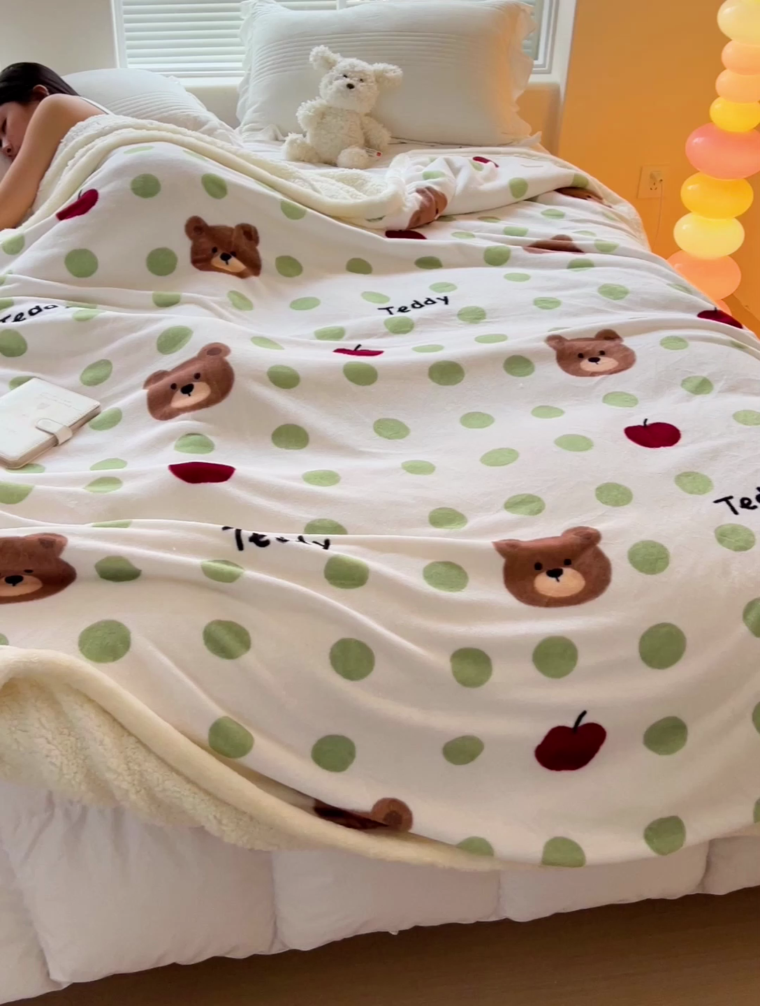 91家纺网 家纺一手货源 找家纺 鑫喜莱家纺 2024新款牛奶绒羊羔绒盖毯毛毯毯子午睡毯 苹果熊