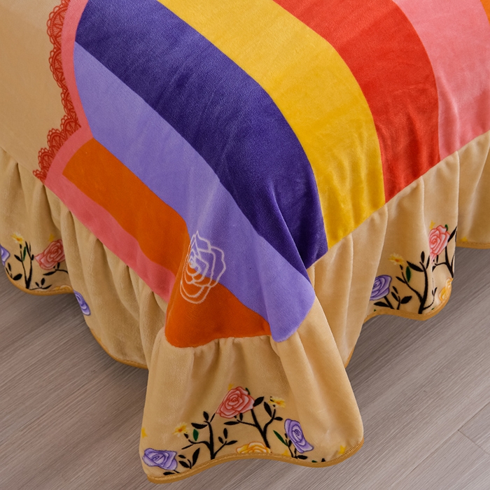 91家纺网 家纺一手货源 找家纺 阿亮家居 2024新款8.5斤保暖牛奶绒金貂绒床裙款四件套 浪漫玫瑰