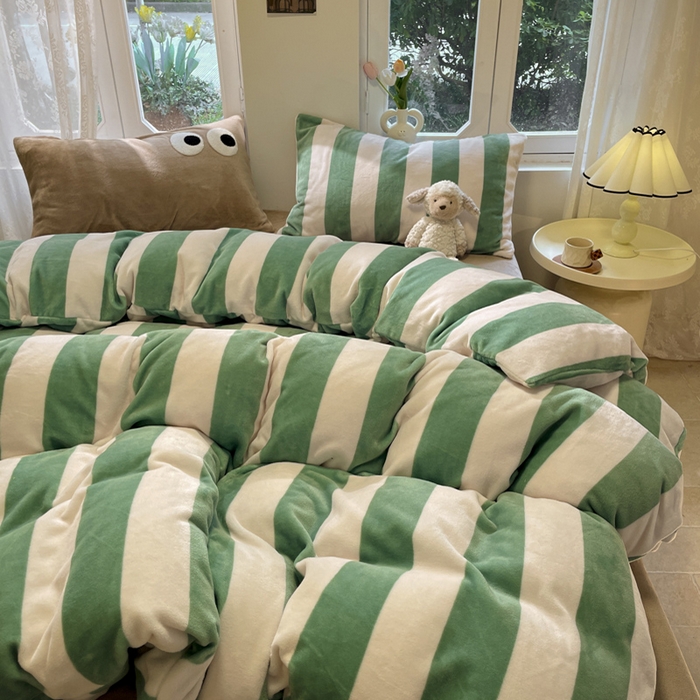 91家纺网 家纺一手货源 找家纺 寐居家纺 2024新款大眼条纹牛奶绒毛巾绣四件套 荷尔蒙