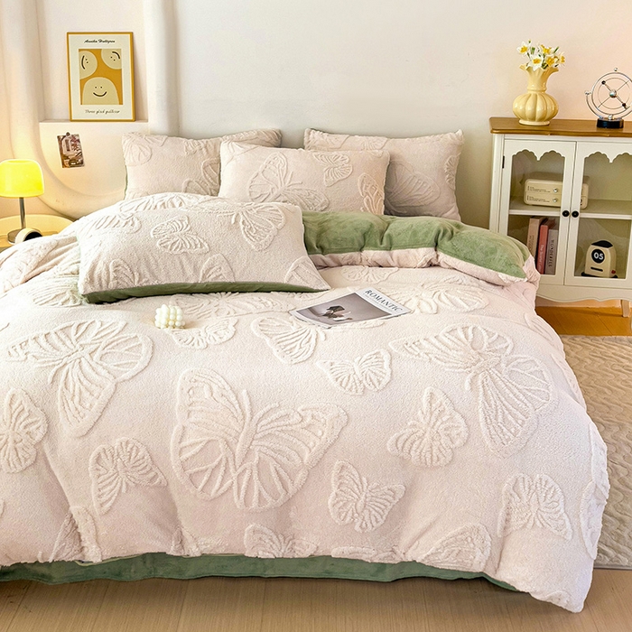 91家纺网 家纺一手货源 找家纺 梦之岛 2024新款高克重提花雕花牛奶绒四件套 蝴蝶公主-白绿