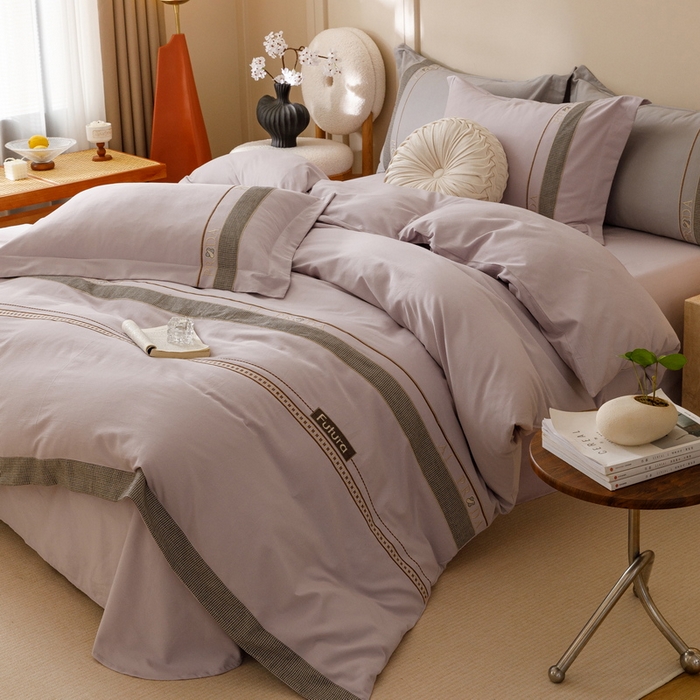 91家纺网 家纺一手货源 找家纺 2024新款A类云柔棉加密柔顺磨毛四件套千鸟格系列 千鸟格-鸢尾紫