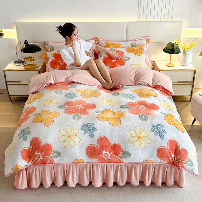 91家纺网 家纺一手货源 找家纺 （总）富缦庭 2024新款8-9斤小包边床裙款牛奶绒印花四件套