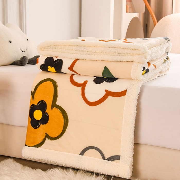 91家纺网 家纺一手货源 找家纺 2025新款毛毯AB版牛奶绒+羊羔绒毯子复合多功能午睡毯 向阳花-米白