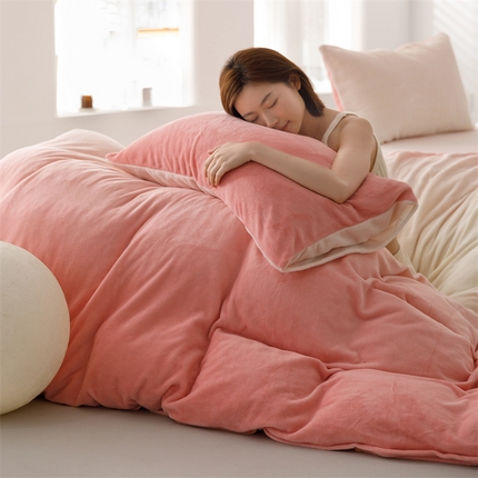 2025新款小清新双面牛奶绒四件套 渐变樱花粉