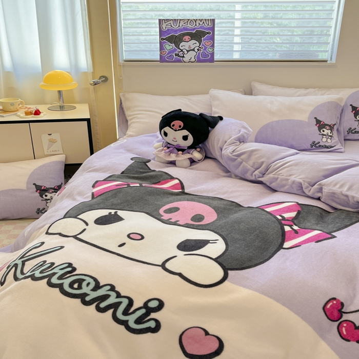 91家纺网 家纺一手货源 找家纺 金爱家 2024新款三丽鸥大版加厚牛奶绒四件套-第二批 绒R呆萌库洛米