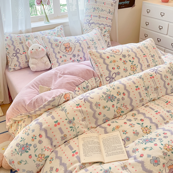 91家纺网 家纺一手货源 找家纺 慕澄家纺 2024新款小清新可爱印花牛奶绒加厚保暖四件套 森系物语