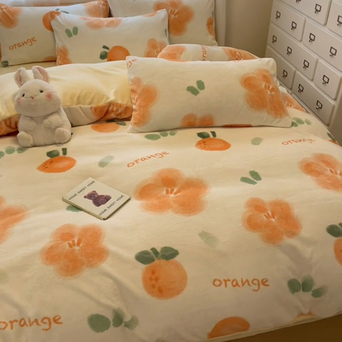 91家纺网 家纺一手货源 找家纺 慕澄家纺 2024新款小清新可爱印花牛奶绒加厚保暖四件套 奶南瓜