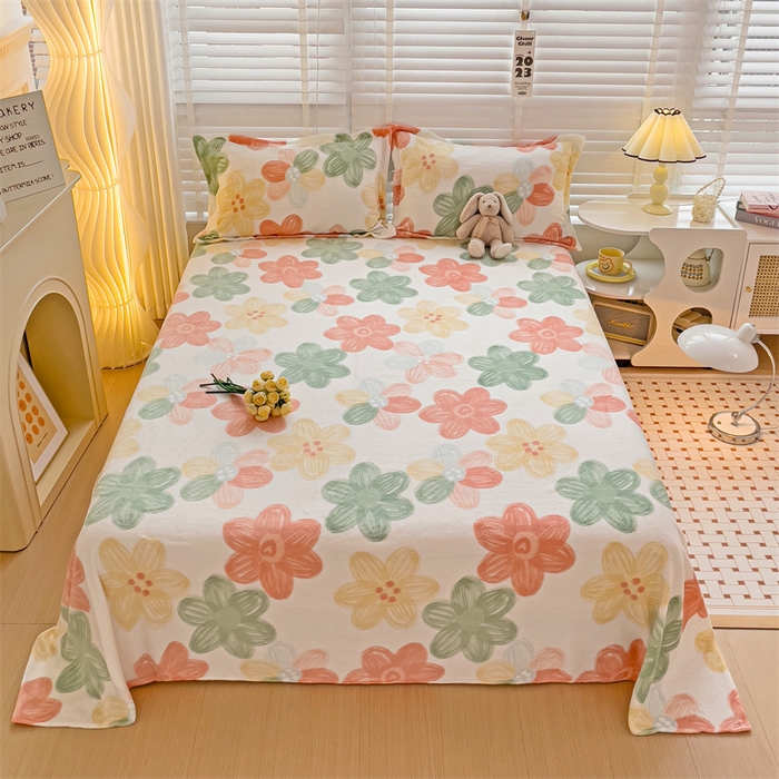 91家纺网 家纺一手货源 找家纺 名兮家居 2024新款时尚卡通风高克重牛奶绒床单-盖毯 倾城