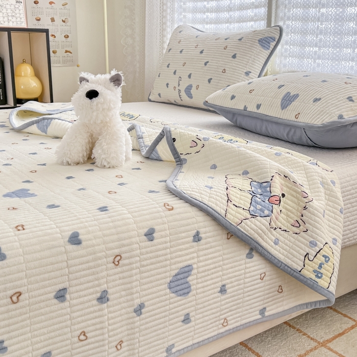 91家纺网 家纺一手货源 找家纺 茉夕家纺 2024新款奶芙纯棉印花牛奶绒水洗床盖 奶芙-爱心蓝