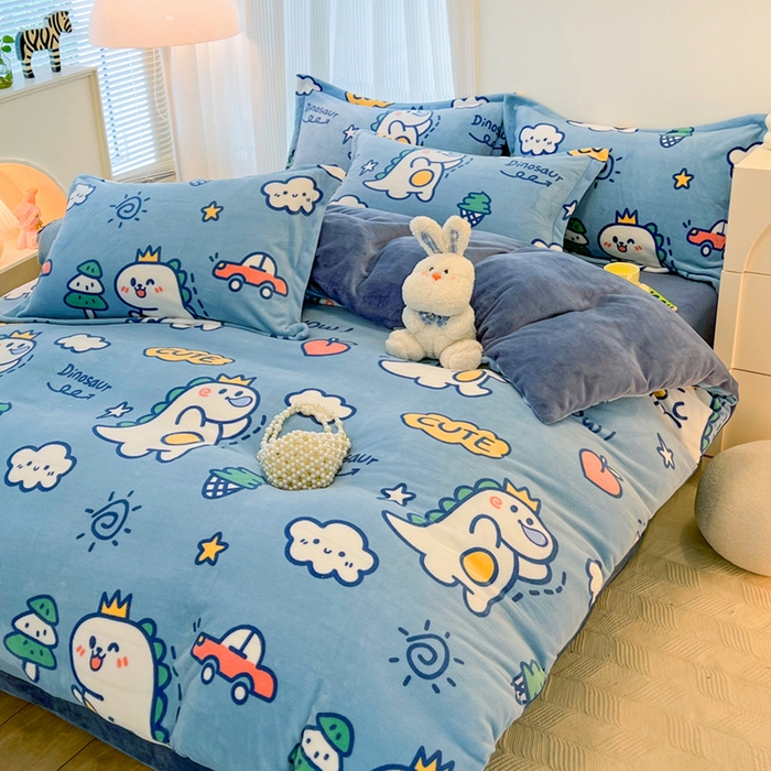 91家纺网 家纺一手货源 找家纺 寐居家纺 2024新款A类小清新牛奶绒印花四件套 恐龙宝贝