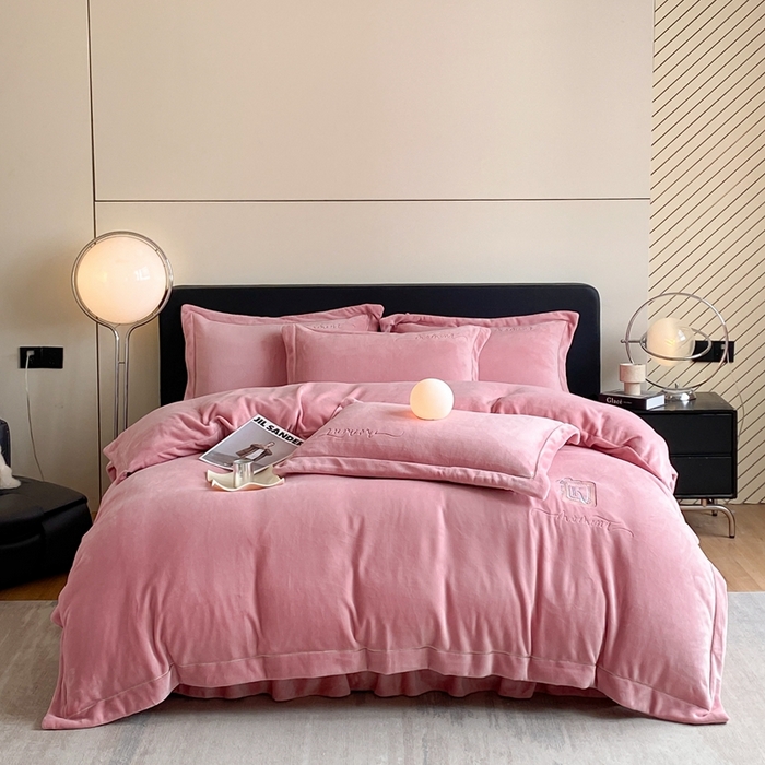 91家纺网 家纺一手货源 找家纺 美伦美焕 2024新款美棉绒床盖四件套（控价258） 佳人有约 豆沙