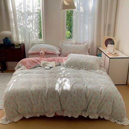 美乐迪家纺 2024新款花边牛奶绒印花四件套 花香蓝