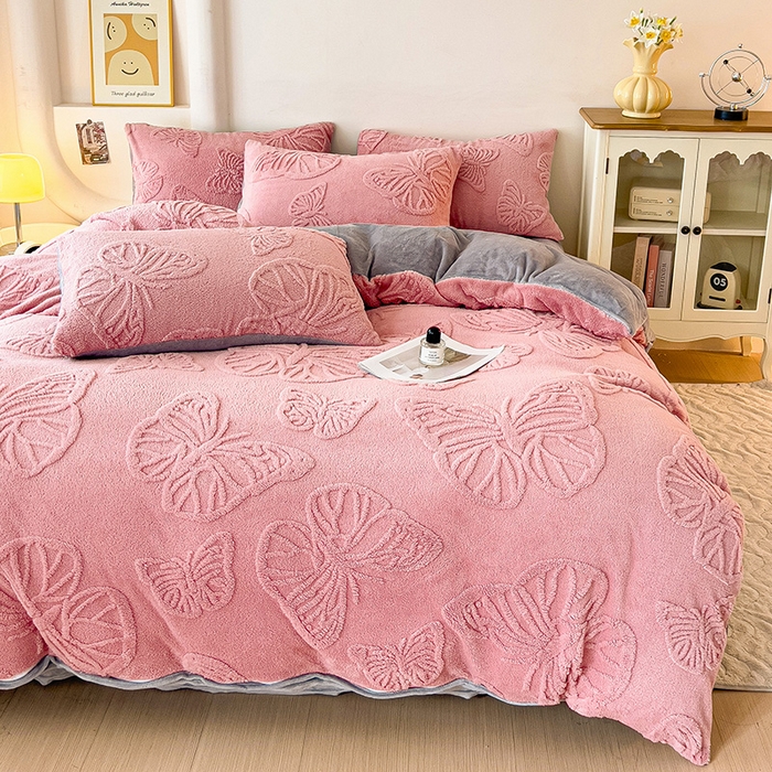 91家纺网 家纺一手货源 找家纺 （总）梦之岛 2024新款高克重提花雕花牛奶绒四件套