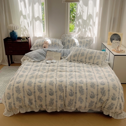 美乐迪家纺 2024新款花边牛奶绒印花四件套 复古风