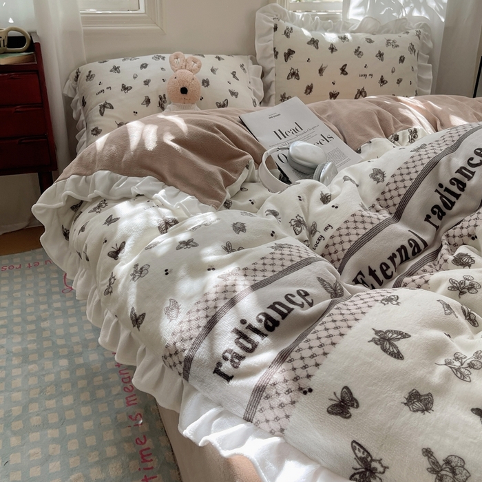 91家纺网 家纺一手货源 找家纺 美乐迪家纺 2024新款花边牛奶绒印花四件套 蝶恋花