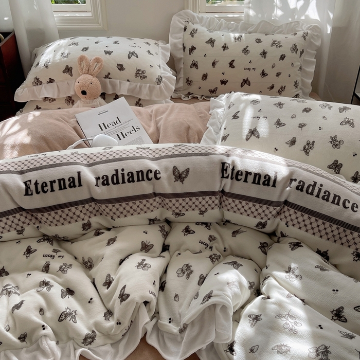 91家纺网 家纺一手货源 找家纺 美乐迪家纺 2024新款花边牛奶绒印花四件套 蝶恋花