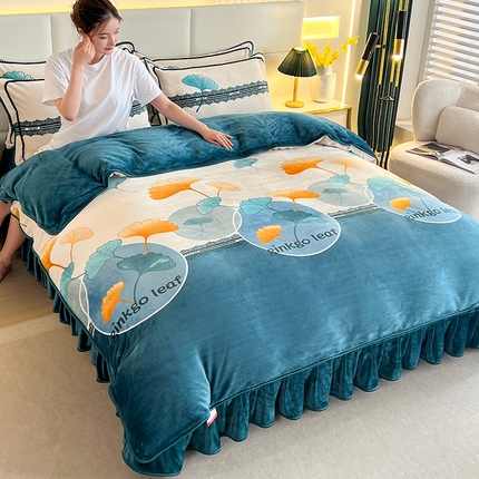 91家纺网 家纺一手货源 找家纺 （总）富缦庭 2024新款8-9斤小包边床裙款牛奶绒印花四件套