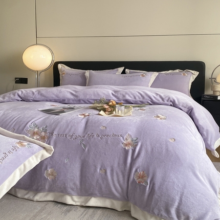 91家纺网 家纺一手货源 找家纺 （总）七七家纺 2025新款牛奶绒刺绣花香系列四件套