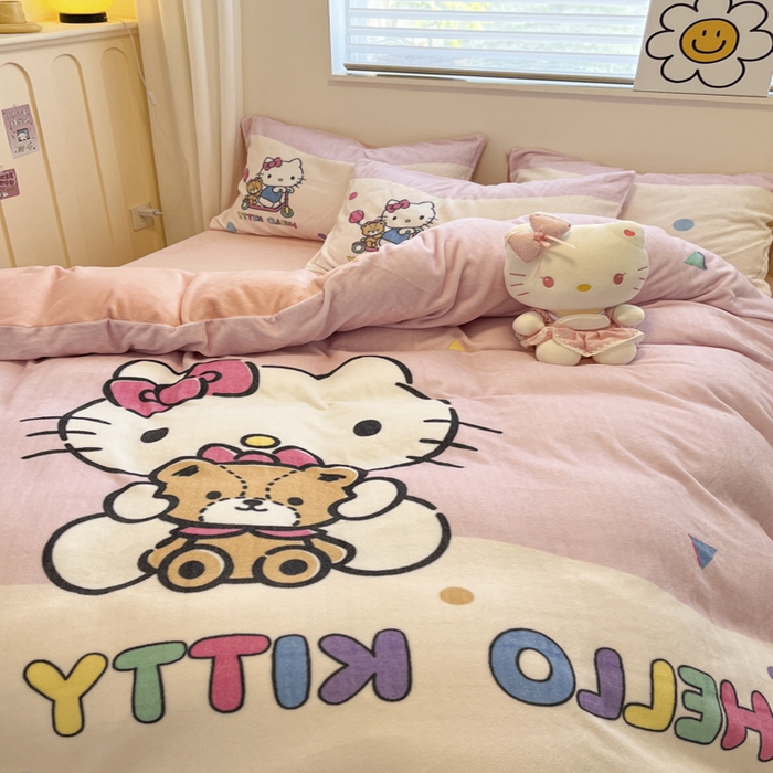 91家纺网 家纺一手货源 找家纺 金爱家 2024新款三丽鸥大版加厚牛奶绒四件套-第二批 绒R布偶kt