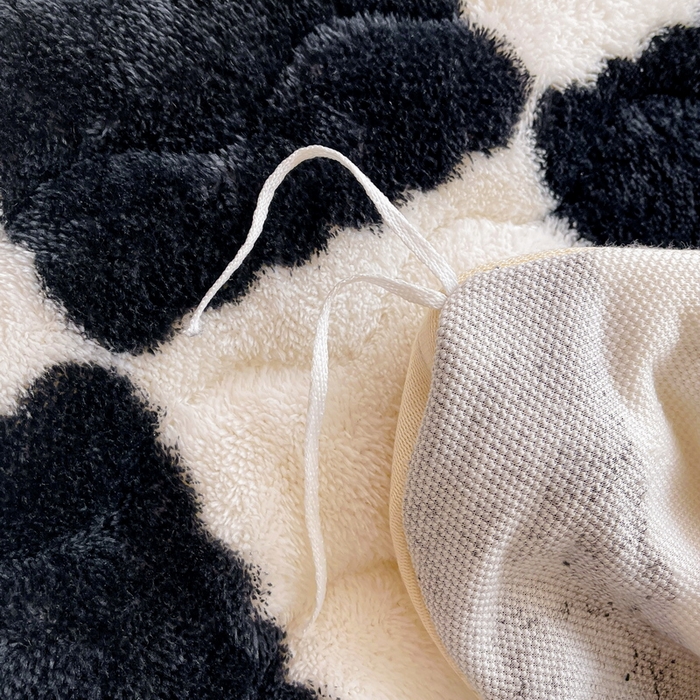 91家纺网 家纺一手货源 找家纺 2024新款A类北极绒格子-条纹系列宽包边加厚被套（暖光图） 棋盘格-黑白