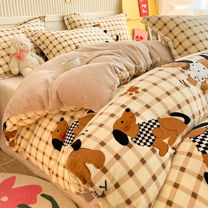 91家纺网 家纺一手货源 找家纺 （总）狂想家 2025新款加厚牛奶绒卡通印花四件套系列风格二