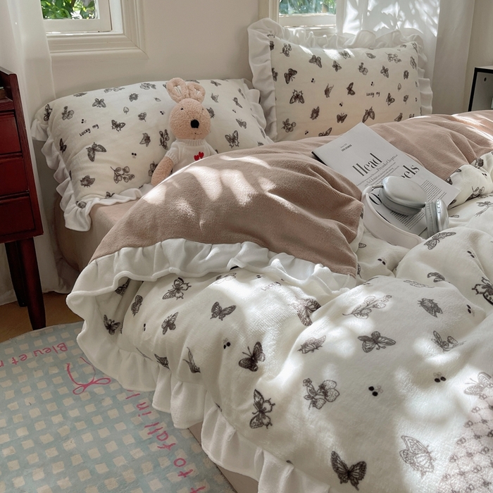 91家纺网 家纺一手货源 找家纺 美乐迪家纺 2024新款花边牛奶绒印花四件套 蝶恋花