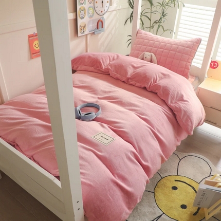 91家纺网 家纺一手货源 找家纺 （总）爱思凯家纺 2025新款A类牛奶绒学生床褥三件套-初心系列