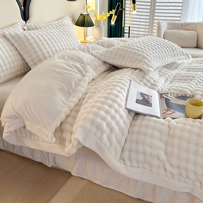 91家纺网 家纺一手货源 找家纺 芸锦豪 2024新款仿兔毛小泡泡兔兔绒兔毛绒四件套 纯白