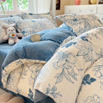 寐居家纺 2024新款A类小清新牛奶绒印花四件套 蔷薇蓝