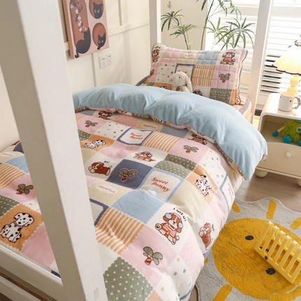 91家纺网 家纺一手货源 找家纺 （总）爱思凯家纺 2025新款A类牛奶绒学生床褥三件套-初心系列